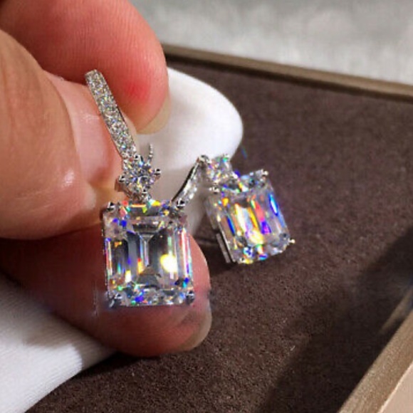 NEW Cushion Cut Cubic Zircon Earrings Crystal CZ - Picture 5 of 8